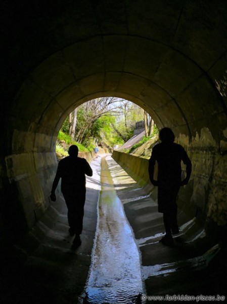 Australian underground drains - (c) Forbidden Places - Sylvain Margaine - Melbourne, the great Stairway. Exit.