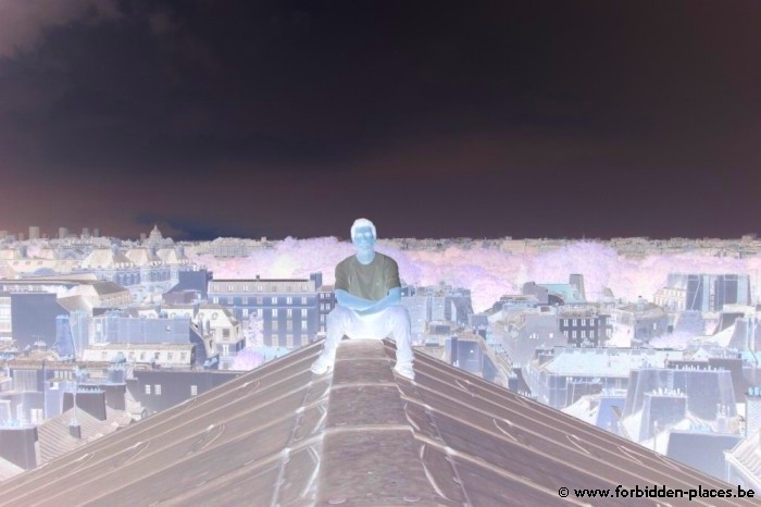 Los secretos de Saint Sulpice: Rooftop! Sylvain Margaine (c) www.Forbidden-Places.net