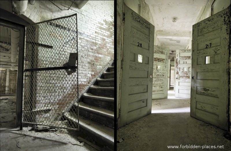 Norwich Insane Asylum - (c) Forbidden Places - Sylvain Margaine - 10 - Frederick dormitory.