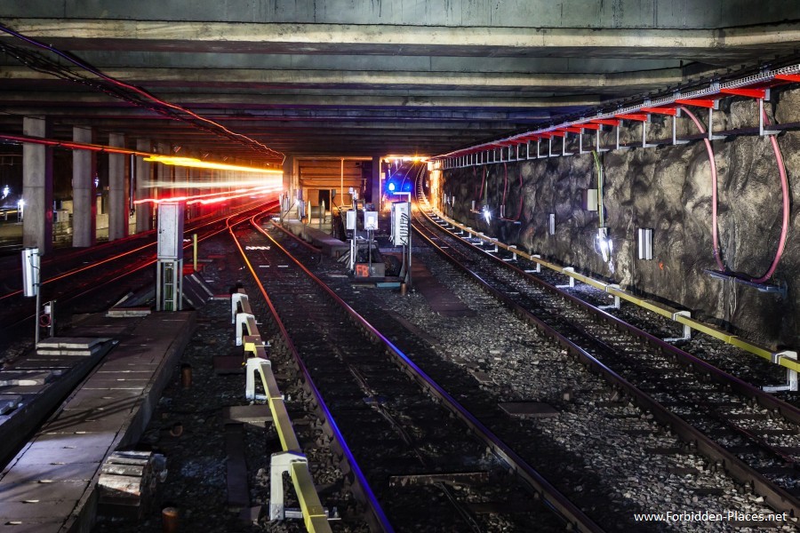 Metro de Bruselas - (c) Forbidden Places - Sylvain Margaine - 12 - Gare de l'Ouest.