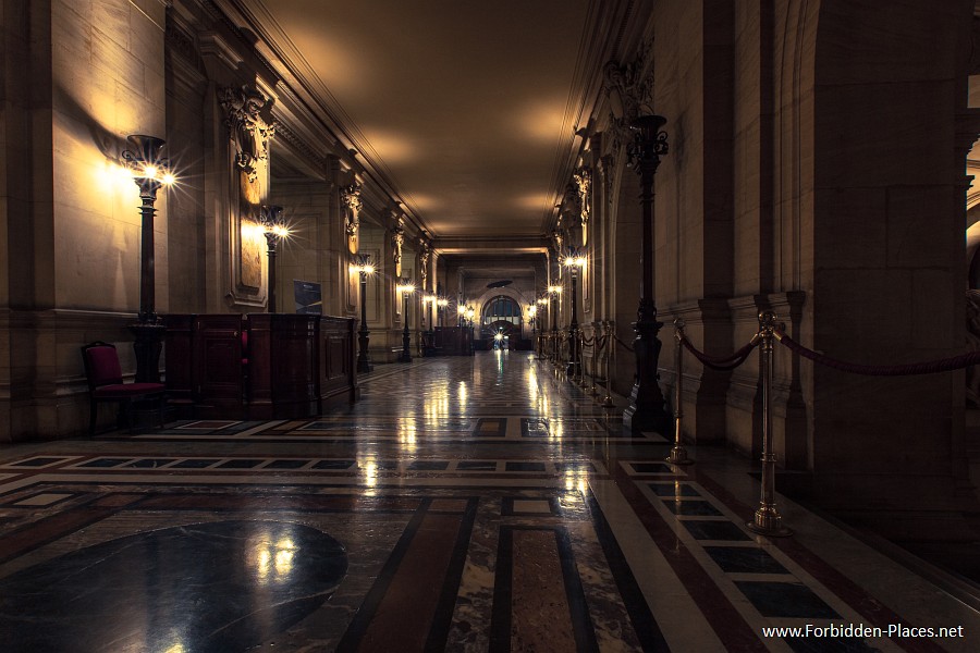 The Palais Garnier - (c) Forbidden Places - Sylvain Margaine - 21 - Another gallery.