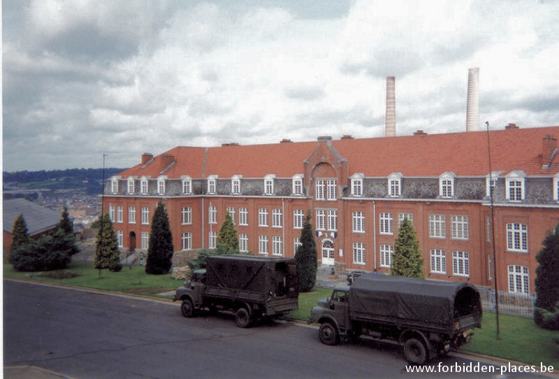 Caserne de Verviers - (c) Forbidden Places - Sylvain Margaine - 	<CAPTION>La démobilisation fin aôut 1992... le dernier jour !</CAPTION>