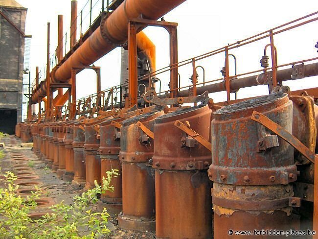 Anderlues coking plant - (c) Forbidden Places - Sylvain Margaine - On the top of the furnace