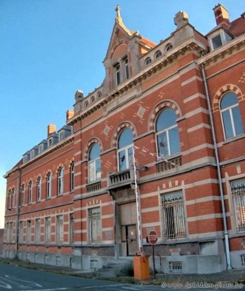 Oostende military hospital - (c) Forbidden Places - Sylvain Margaine - The main façade