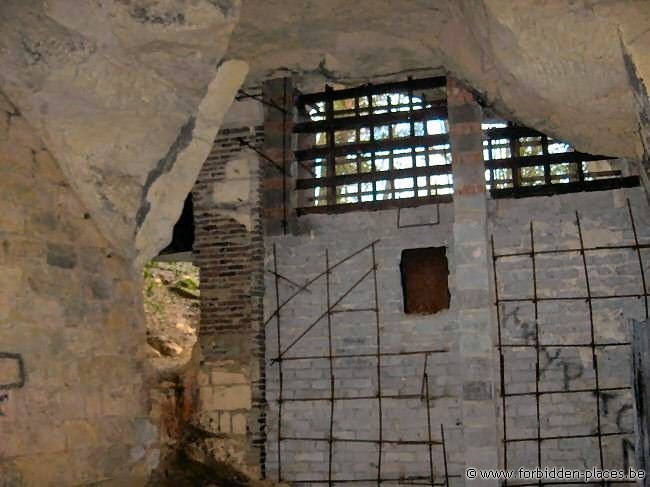 Caestert underground quarries - (c) Forbidden Places - Sylvain Margaine - ... And one forbidden exit