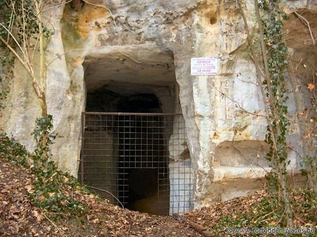 Caestert underground quarries - (c) Forbidden Places - Sylvain Margaine - Opened-closed