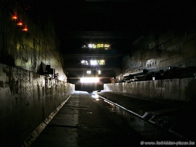 Australian underground drains - (c) Forbidden Places - Sylvain Margaine - Melbourne, ANZAC, the Chamber. One of the popular Cave Clan's meeting place