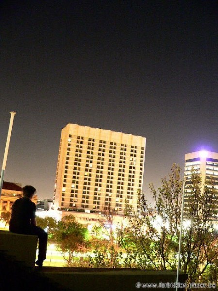 Australian rooftops - (c) Forbidden Places - Sylvain Margaine - Eli @ Court building, Adelaide