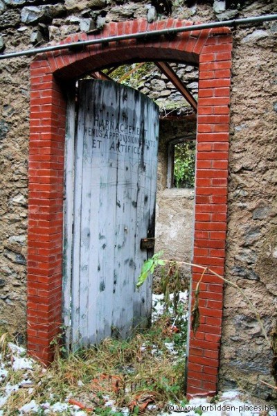 Le Fort du Portalet - (c) Forbidden Places - Sylvain Margaine - La magasin