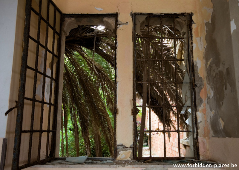 Le château de Portopalo - (c) Forbidden Places - Sylvain Margaine - Le jardin