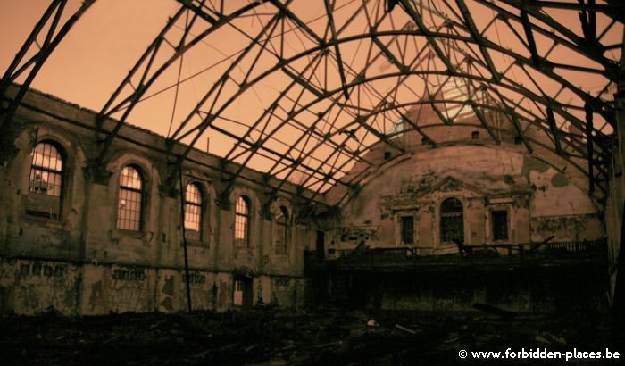 West Park mental hospital - (c) Forbidden Places - Sylvain Margaine - Theatre