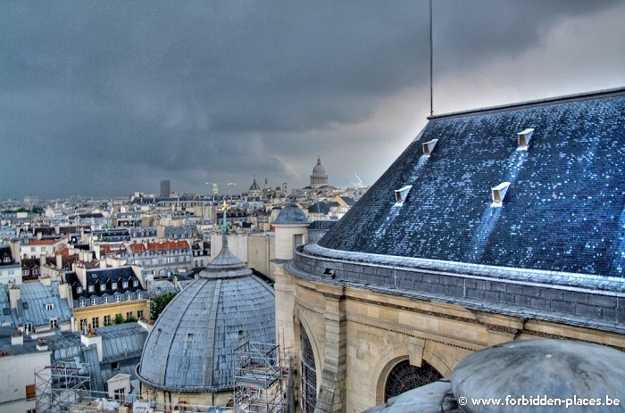 Les secrets de Saint Sulpice - (c) Forbidden Places - Sylvain Margaine - Toit