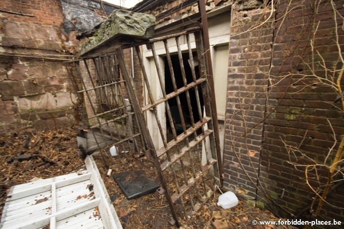 La prison de Newark - (c) Forbidden Places - Sylvain Margaine - 21. La porte dangeureuse