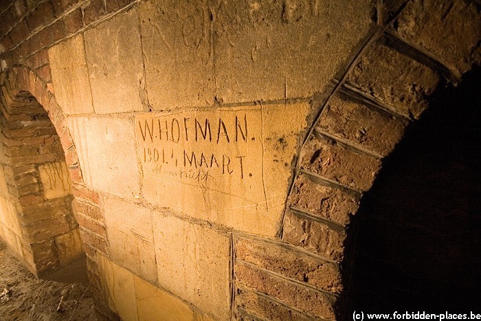 Las casamatas subterráneas de Maastricht - (c) Forbidden Places - Sylvain Margaine - Brick arches