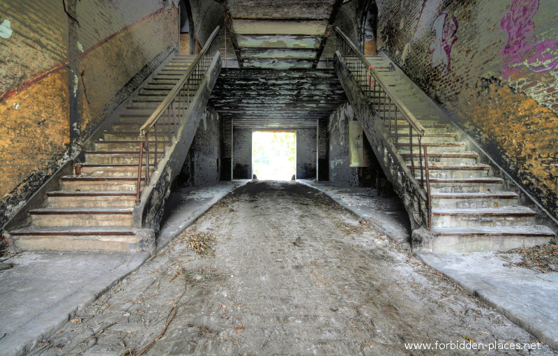 Fort de la Chartreuse, Liège - (c) Forbidden Places - Sylvain Margaine - 4- Main hallway on the ground floor