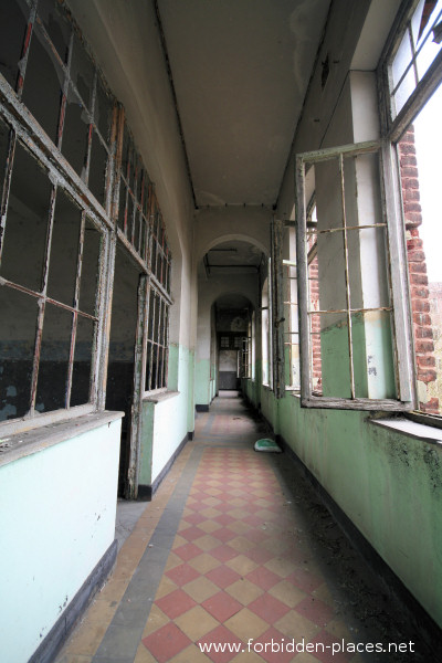 Fort de la Chartreuse, Liège - (c) Forbidden Places - Sylvain Margaine - 17- Nice corridor