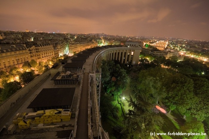 Le palais de Chaillot - (c) Forbidden Places - Sylvain Margaine - L'aile en travaux