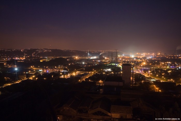 The mysterious steelworks - (c) Forbidden Places - Sylvain Margaine - Skyline