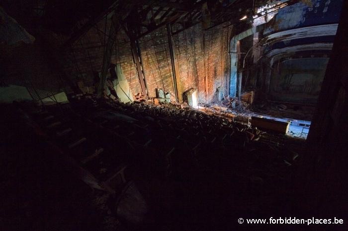 Gary, Indiana, ghost town - (c) Forbidden Places - Sylvain Margaine - 8