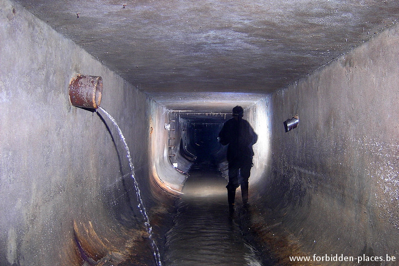 Brussels underground sewers and drains system - (c) Forbidden Places - Sylvain Margaine - Market Street