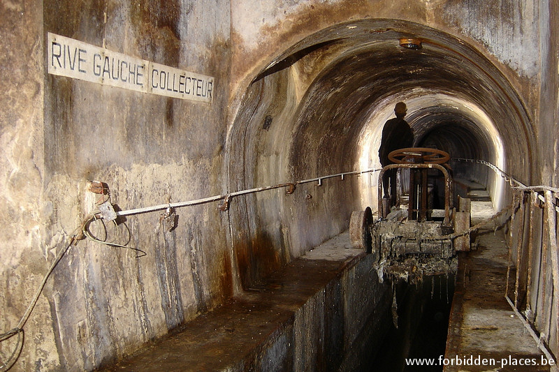 Las alcantarillas de Bruselas - (c) Forbidden Places - Sylvain Margaine - Bourse main sewer, again