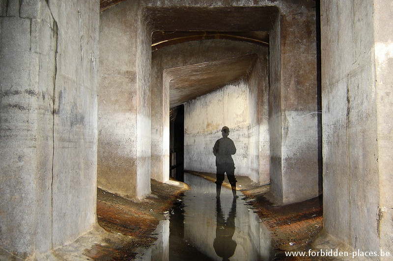 Brussels underground sewers and drains system - (c) Forbidden Places - Sylvain Margaine - Gaucheret bassins