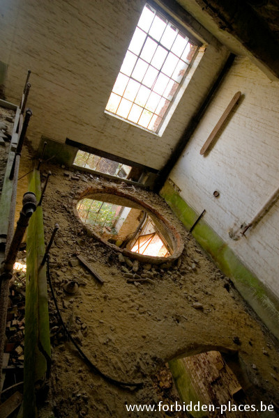 Collignon's brewery, Lécluse - (c) Forbidden Places - Sylvain Margaine - The tanks used to be there