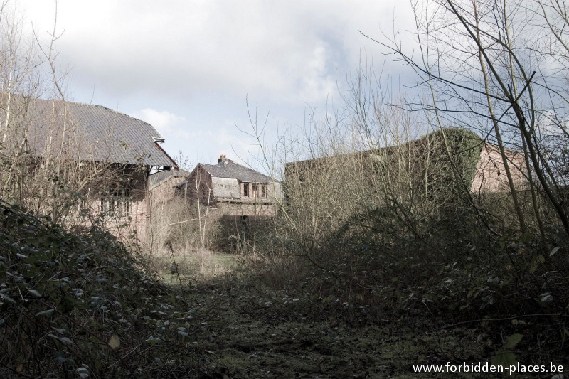 Collignon's brewery, Lécluse - (c) Forbidden Places - Sylvain Margaine - The inside court