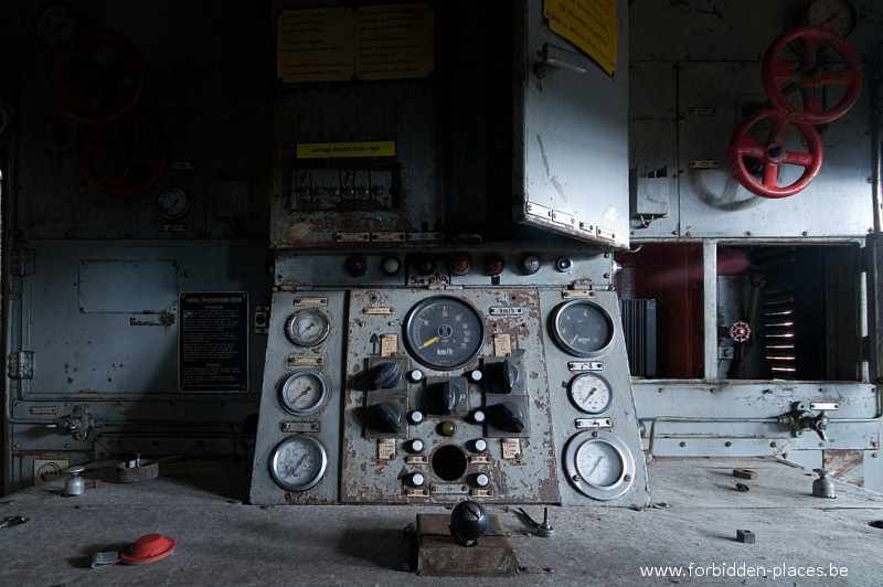 Locomotive's graveyard - (c) Forbidden Places - Sylvain Margaine - 27