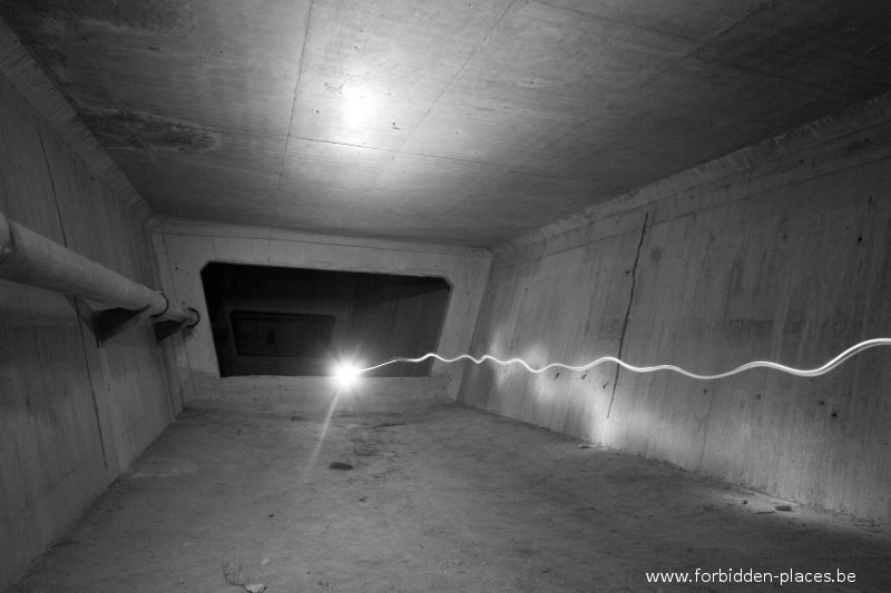 Les ponts d'autoroutes - (c) Forbidden Places - Sylvain Margaine - Un pont en béton