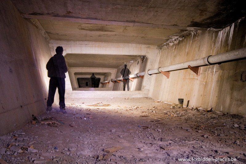 Les ponts d'autoroutes - (c) Forbidden Places - Sylvain Margaine - Open flash