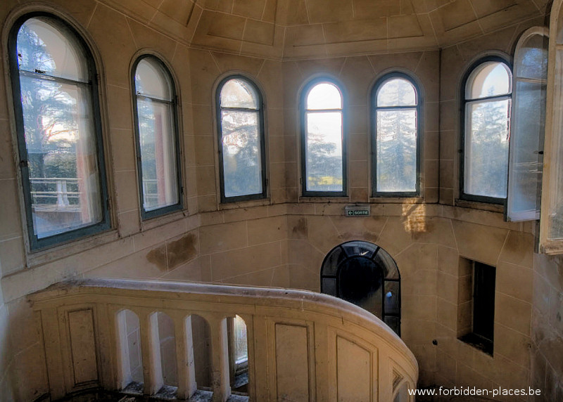 Le château Bijou - (c) Forbidden Places - Sylvain Margaine - 19 En haut