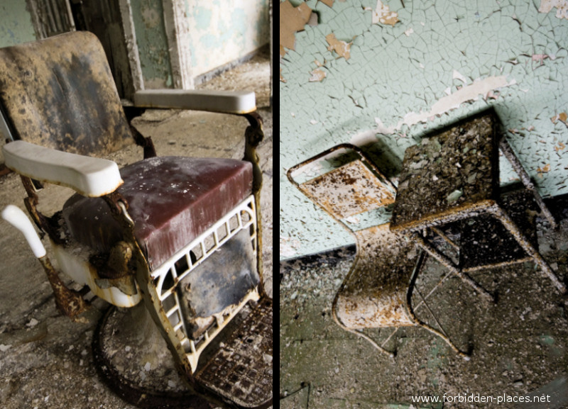 New Jersey State Hospital for the Insane - (c) Forbidden Places - Sylvain Margaine - 23 - Rusted chairs.