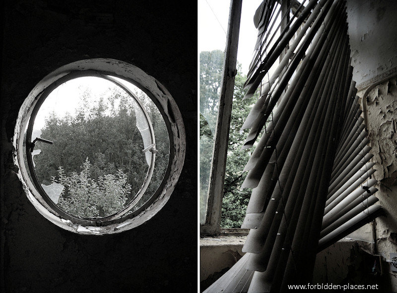 Joseph Lemaire's Sanatorium - (c) Forbidden Places - Sylvain Margaine - 4 - Porthole and window.
