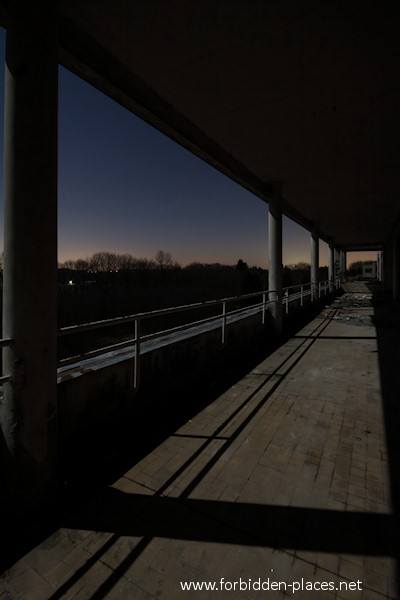 Joseph Lemaire's Sanatorium - (c) Forbidden Places - Sylvain Margaine - 3- The patients enjoyed fresh air here, on deckchairs.