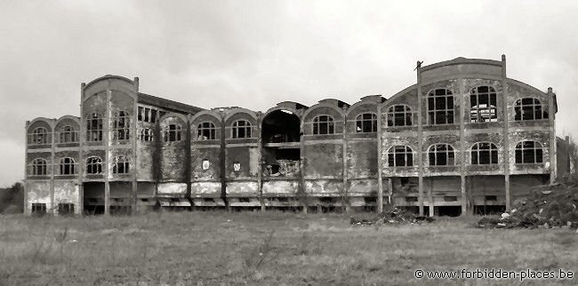 Minas de carbón de Gouffre - (c) Forbidden Places - Sylvain Margaine - Wide view of the site