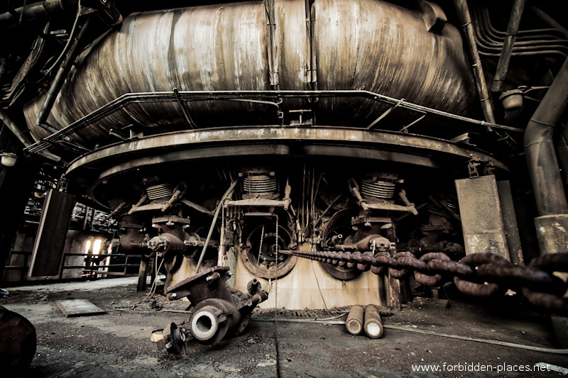 Uckange Blast Furnace - (c) Forbidden Places - Sylvain Margaine - 2- Deep inside the blast furnace n°4.