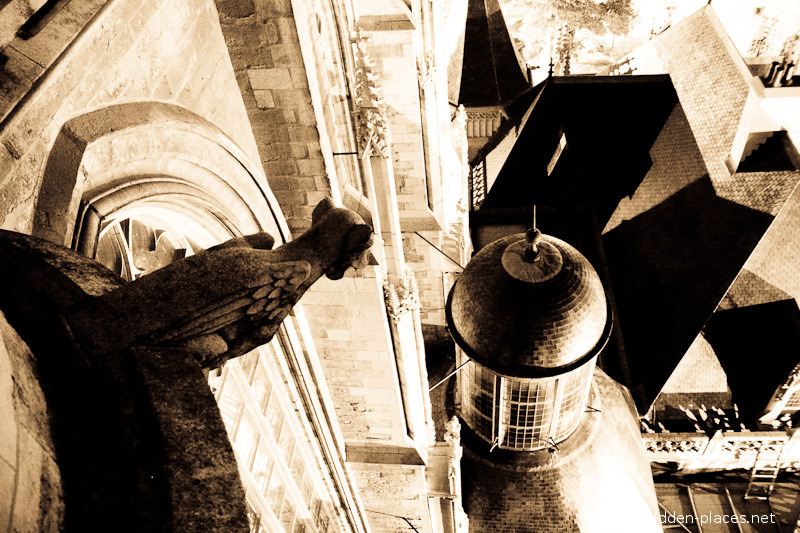 Eight Of Brussels’ Churches - (c) Forbidden Places - Sylvain Margaine - 1 - The Sablon's gargoyle. 