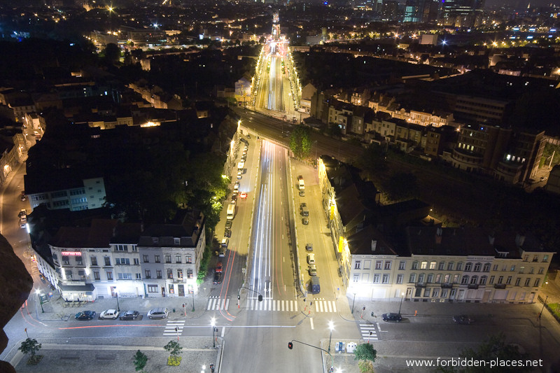 Ocho Iglesias En Bruselas - (c) Forbidden Places - Sylvain Margaine - 5 - Laeken, looking towards Brussels.