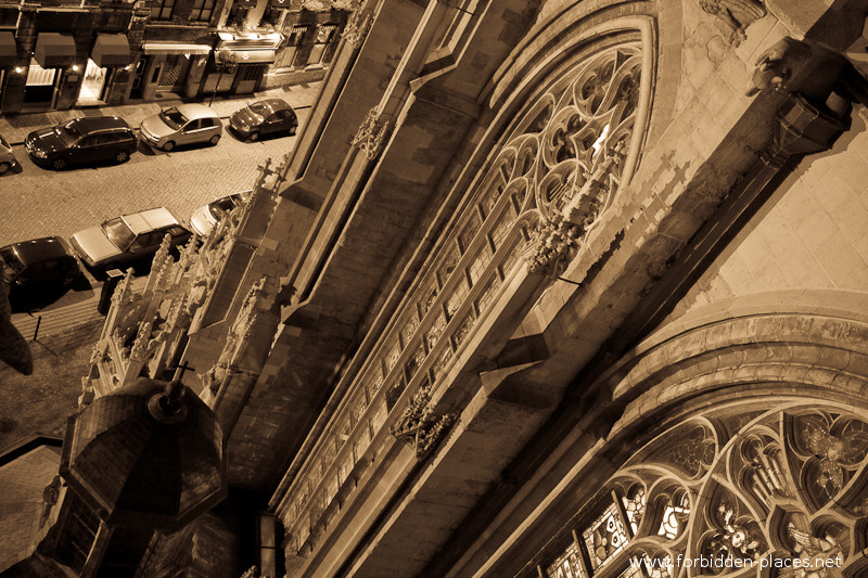 Eight Of Brussels’ Churches - (c) Forbidden Places - Sylvain Margaine - 11 - Sablon's Stained Glass.