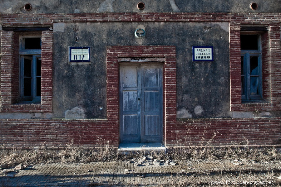 El Sanatorio De La Sabinosa - (c) Forbidden Places - Sylvain Margaine - 11 - The main infirmary.