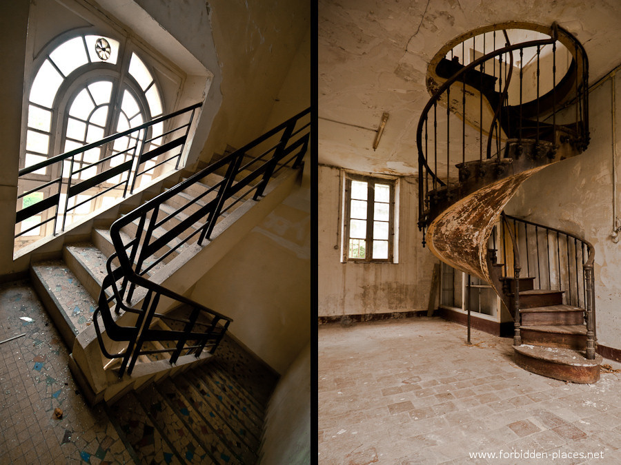 L'Hôpital de la Marine - (c) Forbidden Places - Sylvain Margaine - 9 - Encore des escaliers.