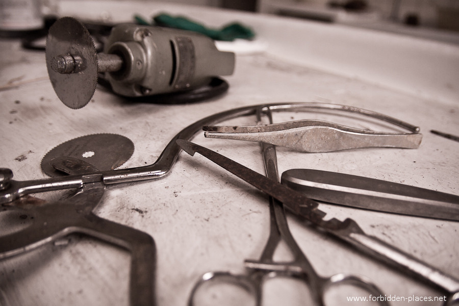 Antwerp's Forensic Institute - (c) Forbidden Places - Sylvain Margaine - 2- Dissection.