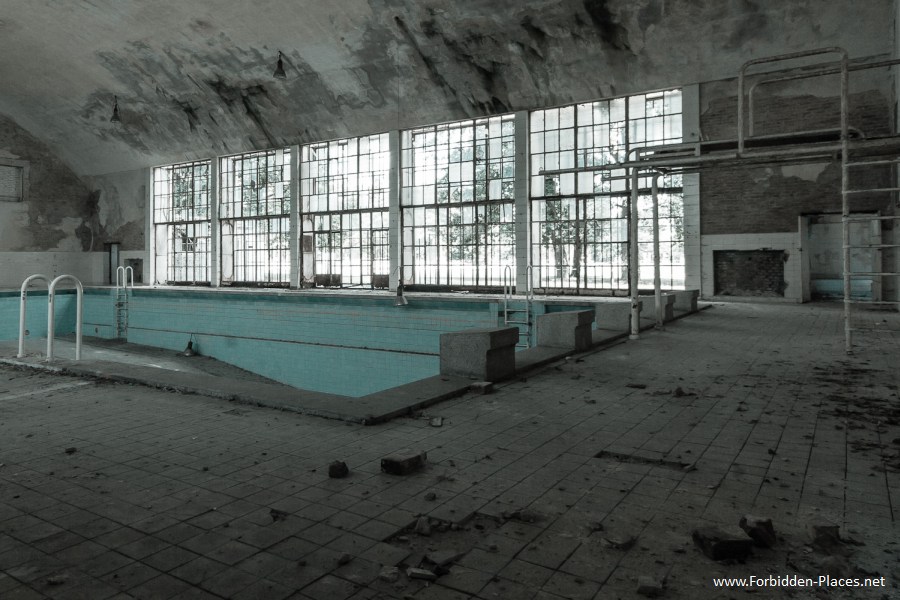 Le Village Olympique de Berlin des JO d'Été de 1936 - (c) Forbidden Places - Sylvain Margaine - 3- La piscine.