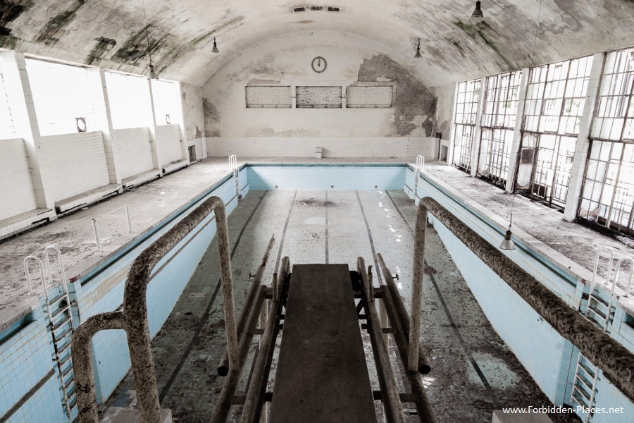 Le Village Olympique de Berlin des JO d'Été de 1936 - (c) Forbidden Places - Sylvain Margaine - 11 - Vue du plongeoir.