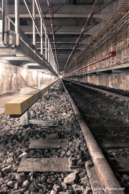 Le Métro de Bruxelles - (c) Forbidden Places - Sylvain Margaine - 11 - Saint Guidon.