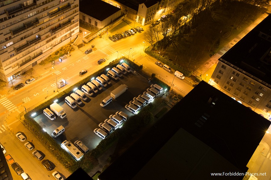 Rooftops Around The World - (c) Forbidden Places - Sylvain Margaine - 16 - Police station