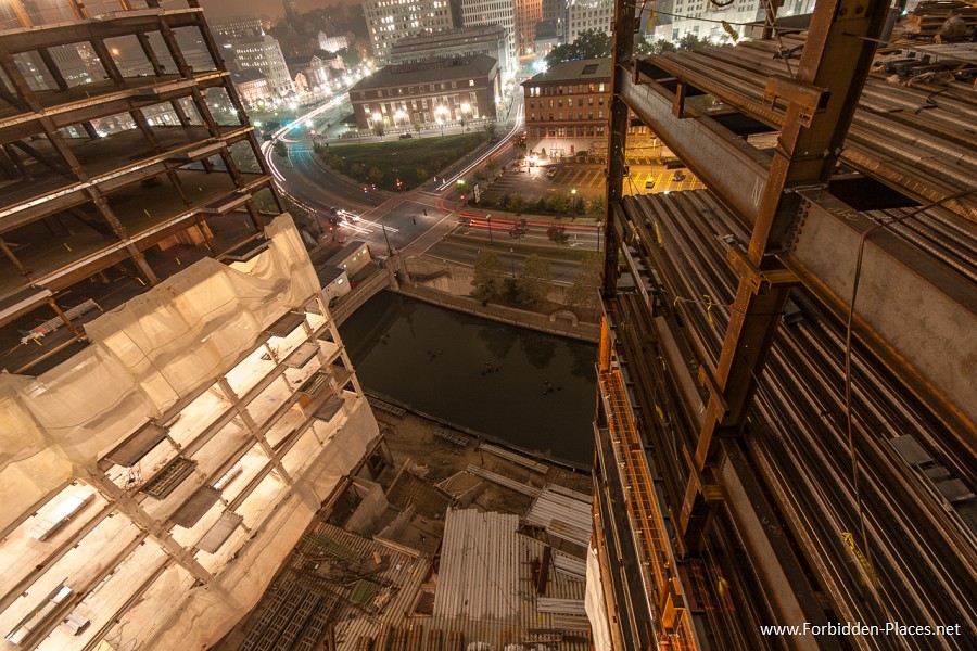 Rooftops Around The World - (c) Forbidden Places - Sylvain Margaine - 17 - Work in progress.