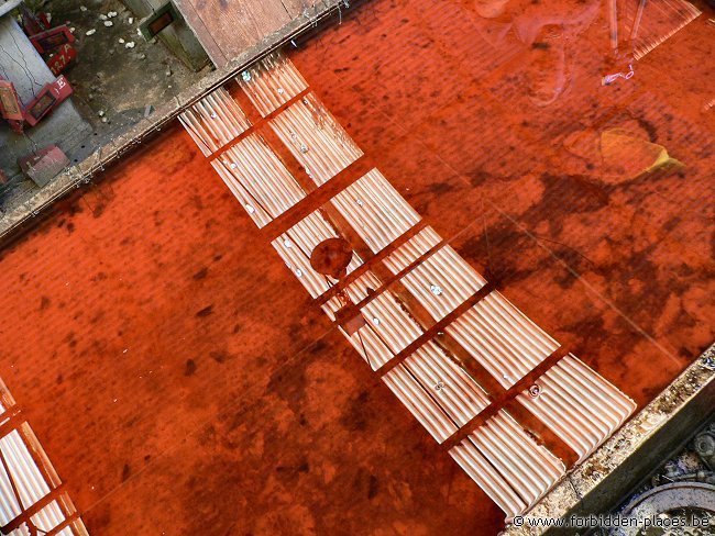 SAFEA La Louvière - (c) Forbidden Places - Sylvain Margaine - Beautiful cooling tower