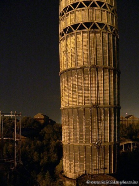 SAFEA La Louvière - (c) Forbidden Places - Sylvain Margaine - Cooling tower